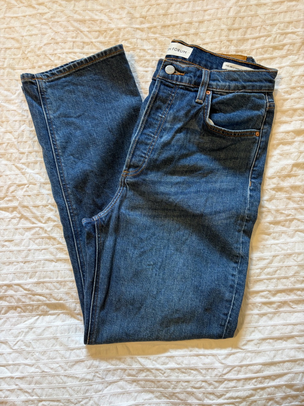 DENIM FORUM-  size 29 The Arlo High Rise Straight